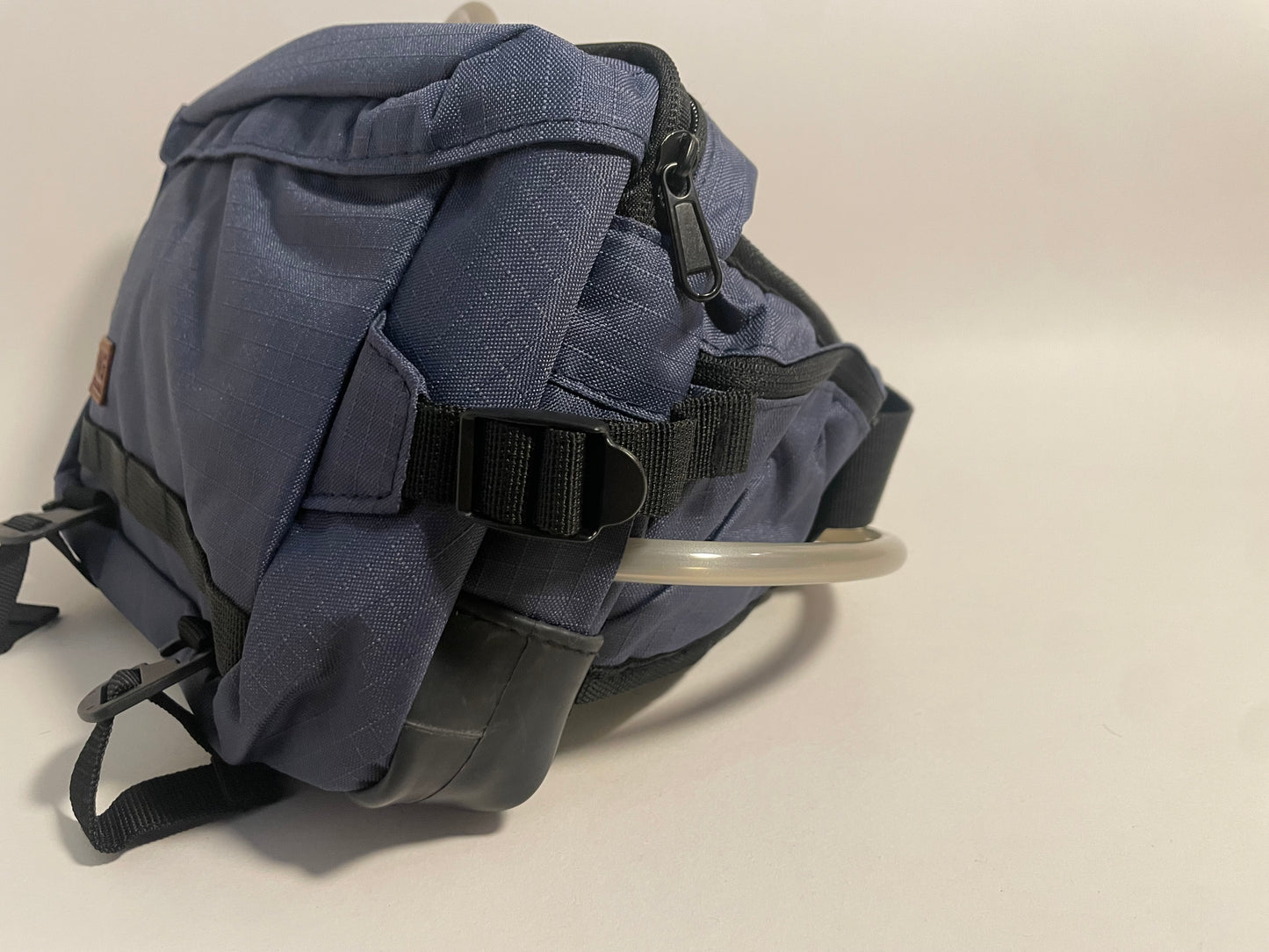 The Hip Hauler With HydraPak Reservoir